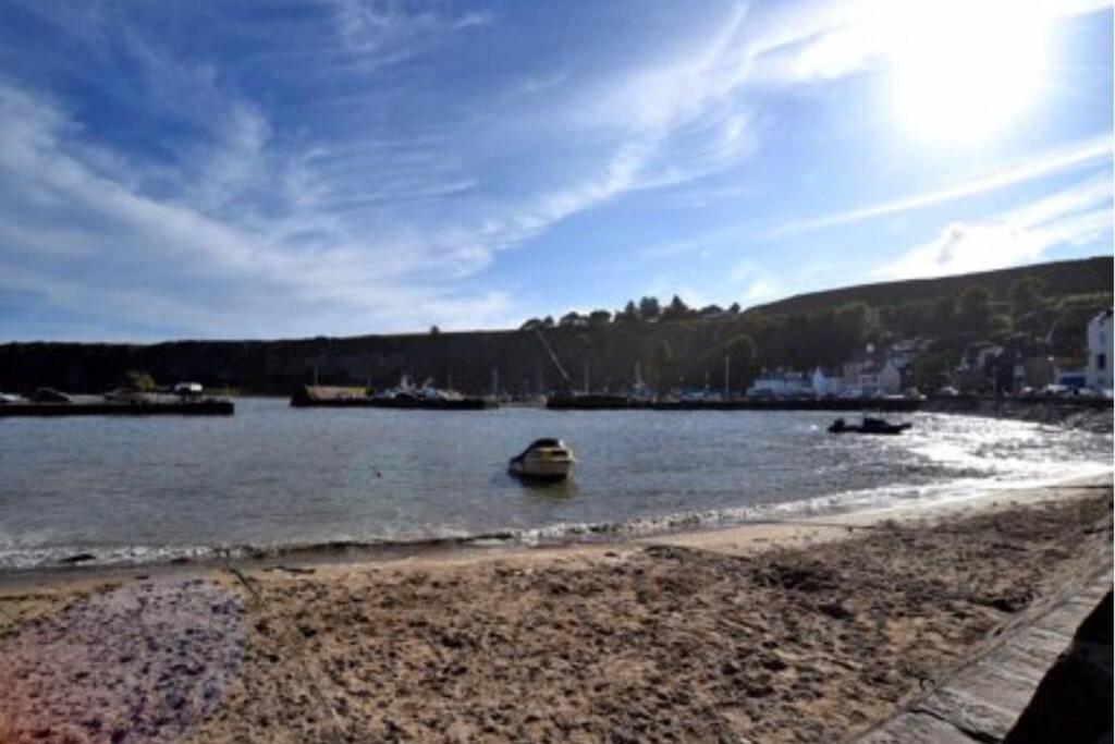 Stonehaven Ground Floor Home With A Spectacular Harbour View. Eksteriør billede